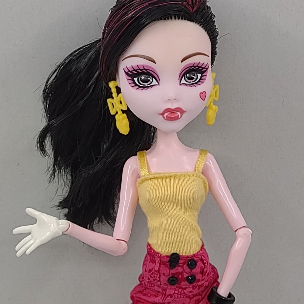 Monster High Draculaura I Love Shoes Rare Hard to Find Doll